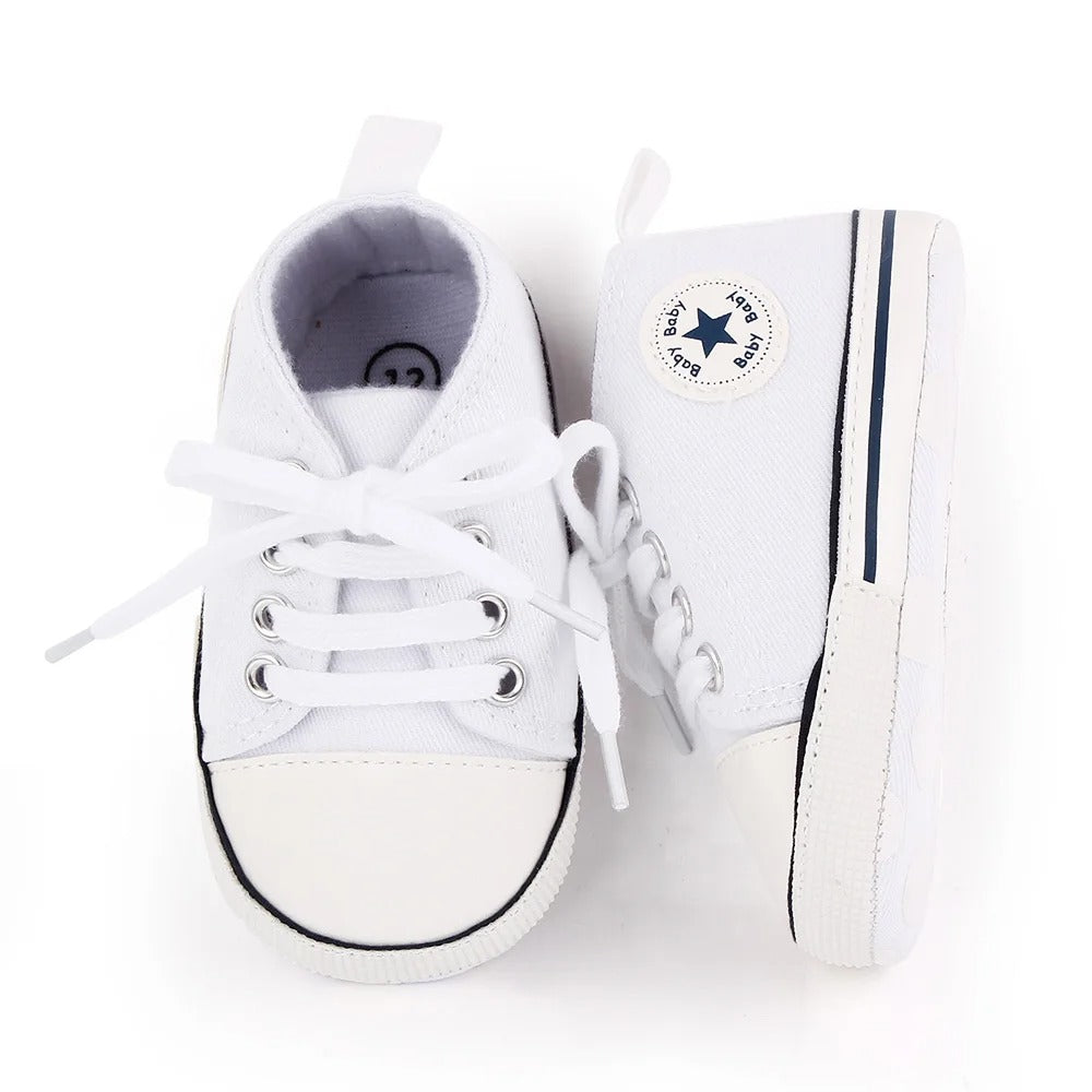 Chaussure bebe respirante en toile blanche