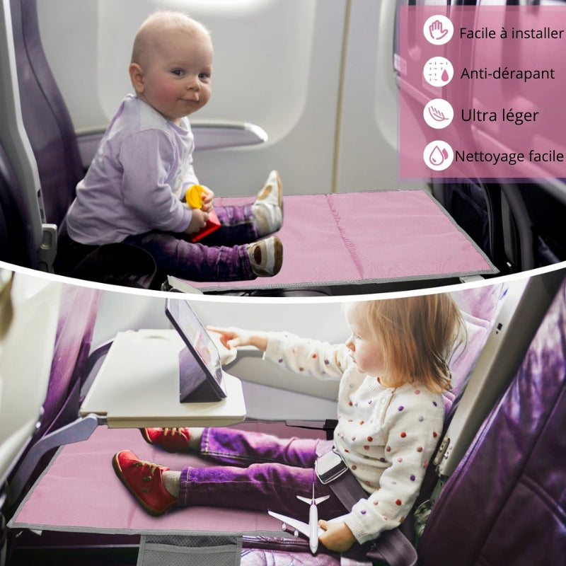 Enfants utilisant hamac bebe dans l'avion