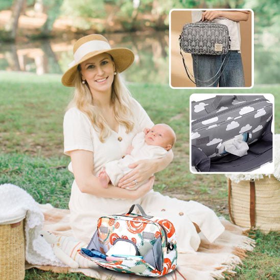 Maman assise à l'extérieur avec bébé et sac a langer pratique