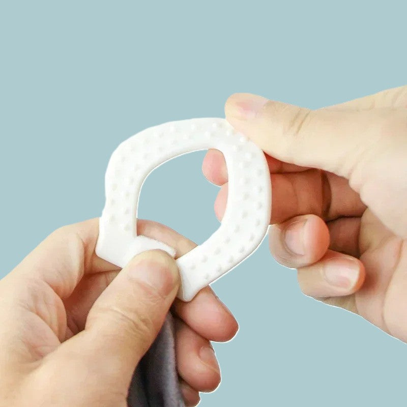 Zoom anneau de dentition du doudou