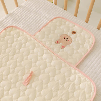 Tapis à langer nomade | Compact et Hygiénique