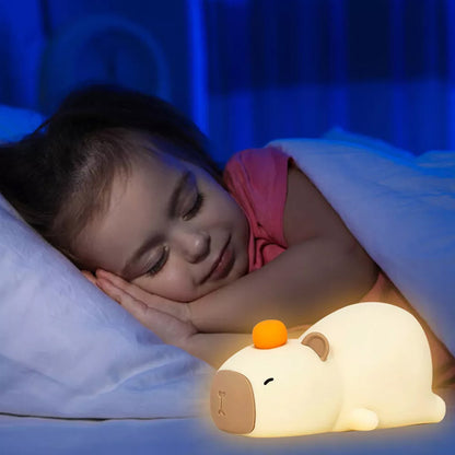 Bébé endormie avec veilleuse enfant lumineuse