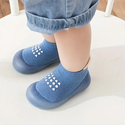 Chaussure bebe silicone enfilable bleue.