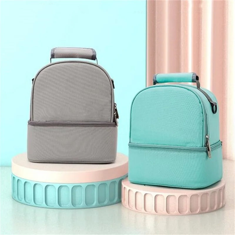 Deux sacs bébé isothermes pour garder le lait au frais.