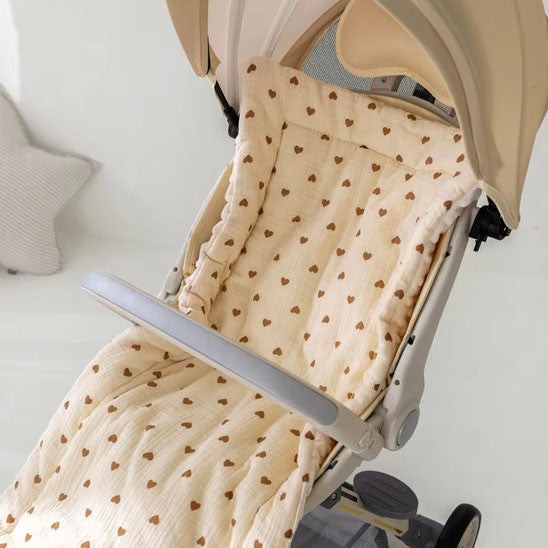 Matelas poussette beige motifs cœurs