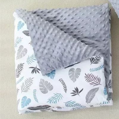 Couverture nid d'ange motifs feuilles