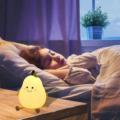 Veilleuse bébé poire et enfant qui dort